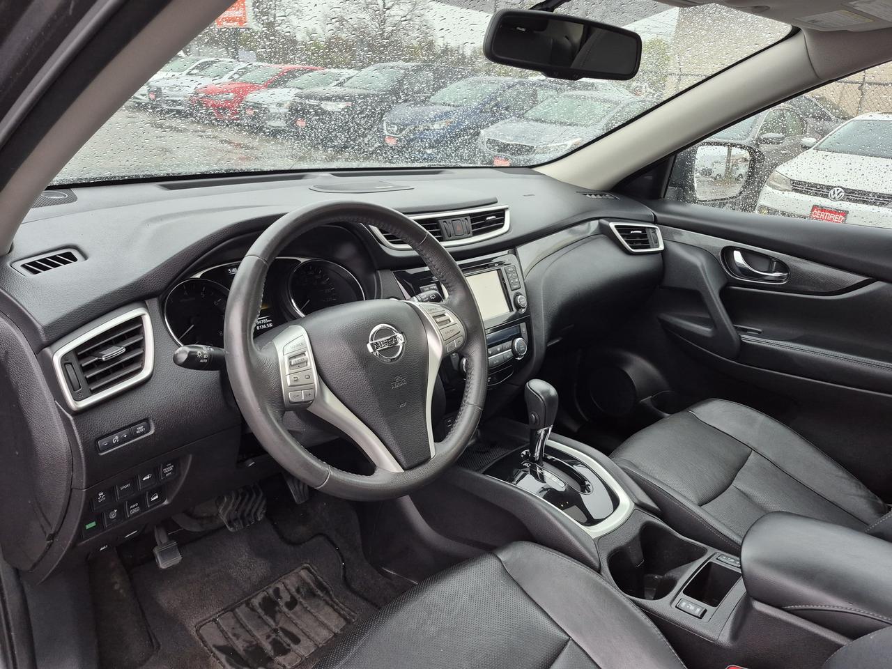 2015 Nissan Rogue SL Photo