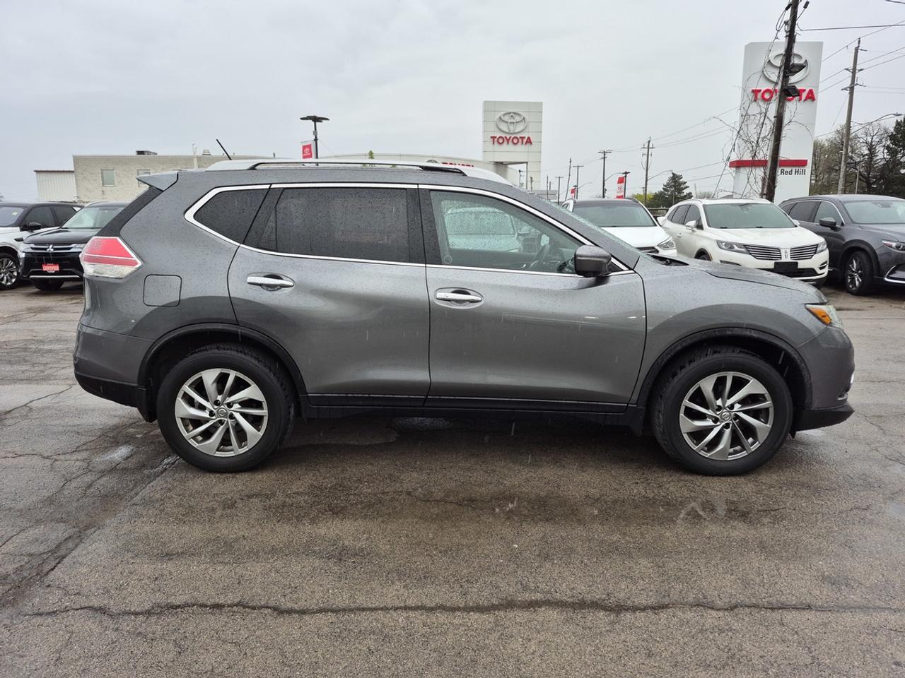 2015 Nissan Rogue SL Photo