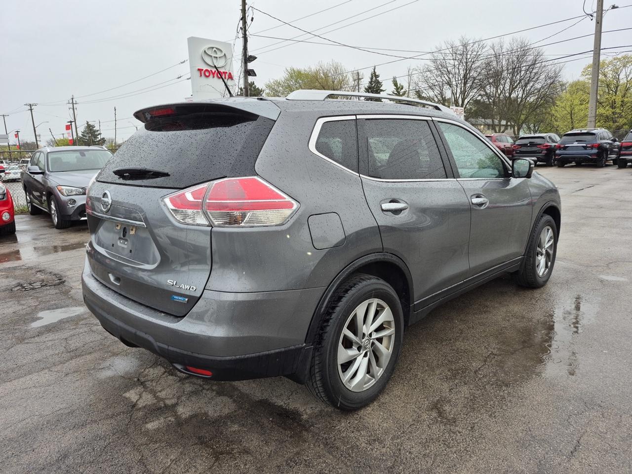 2015 Nissan Rogue SL Photo
