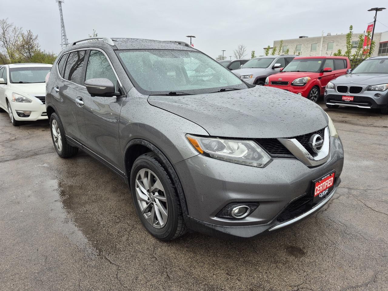 2015 Nissan Rogue SL Photo2