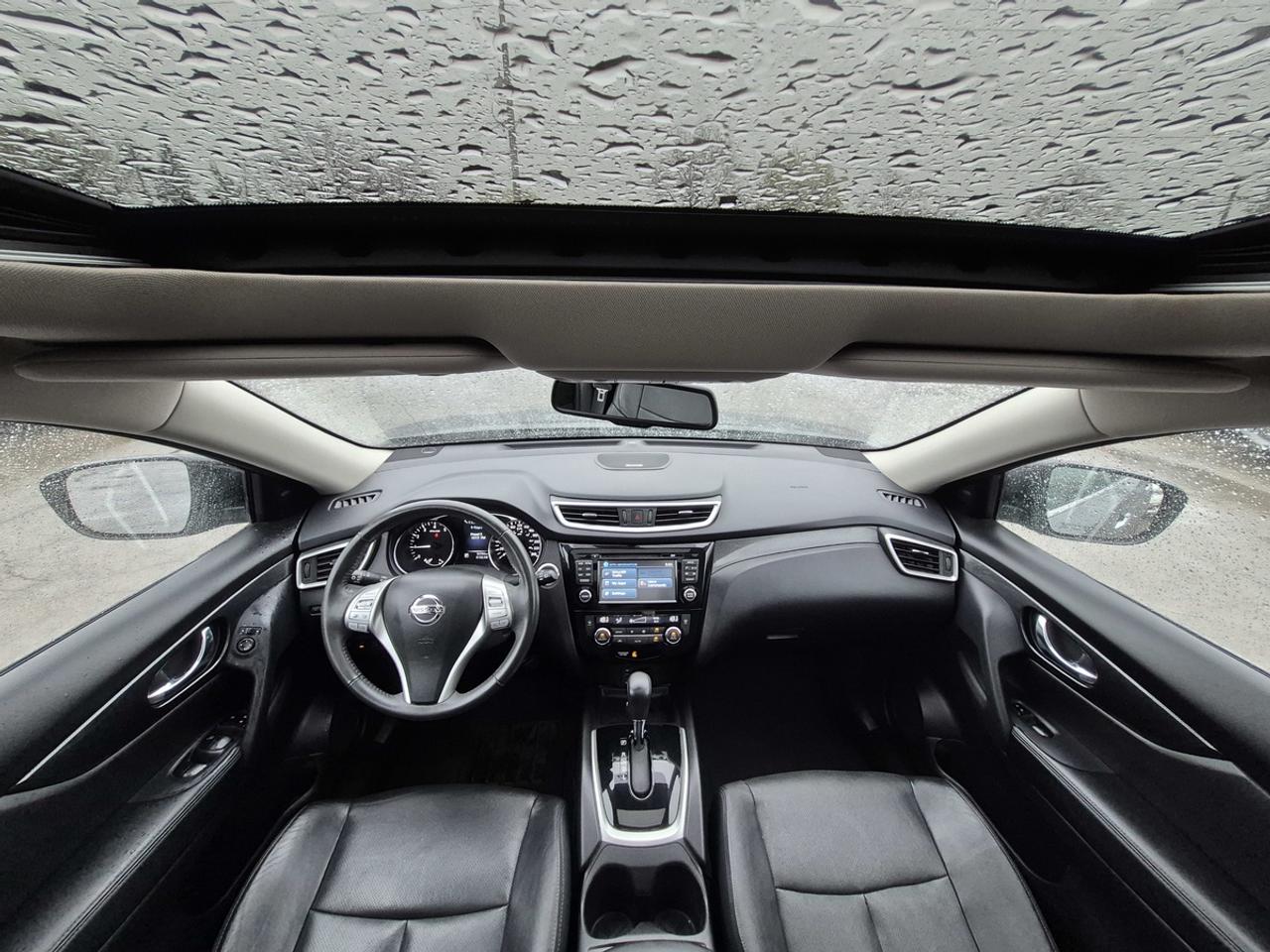 2015 Nissan Rogue SL Photo