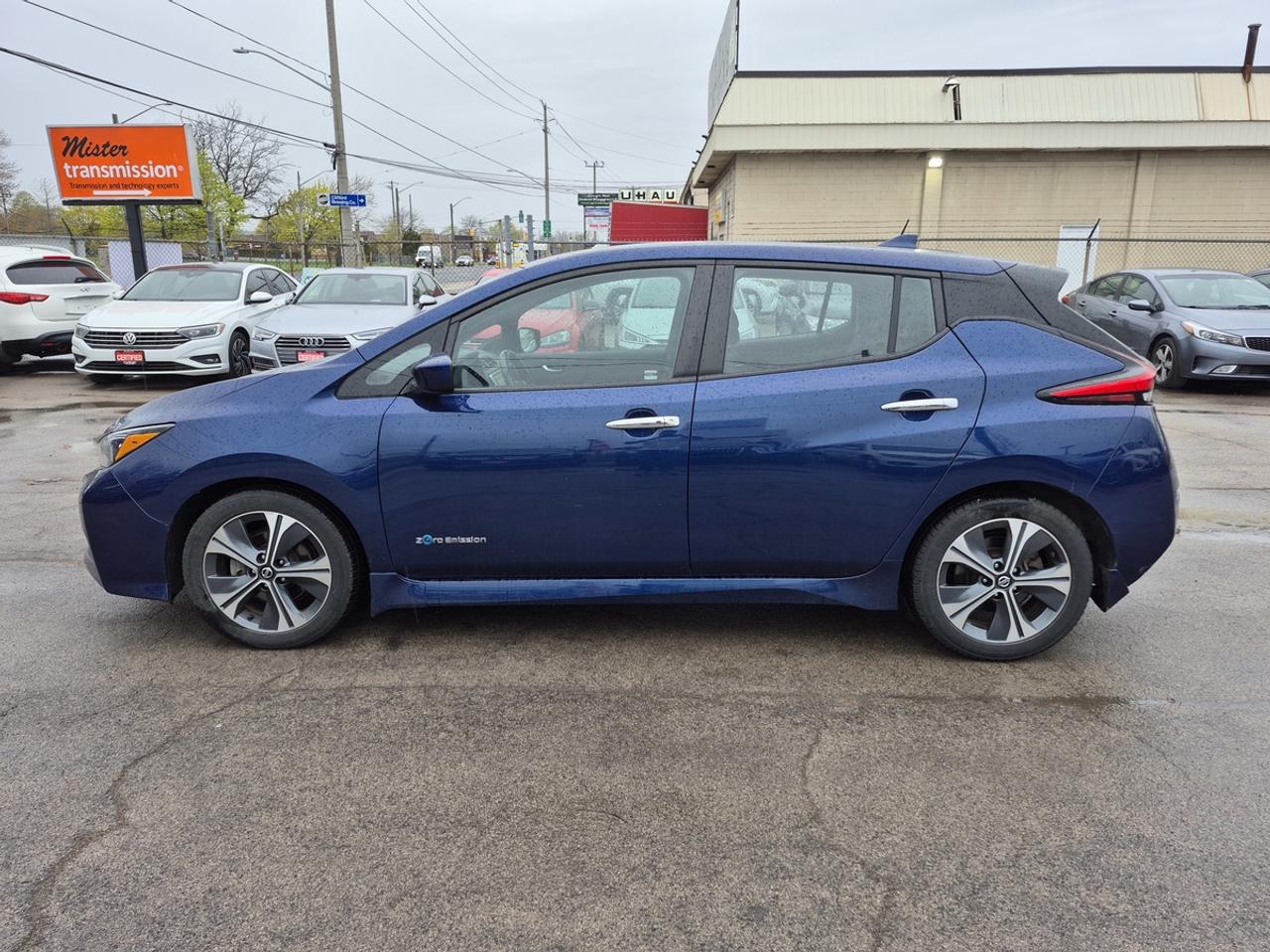2018 Nissan Leaf SV Electric Photo