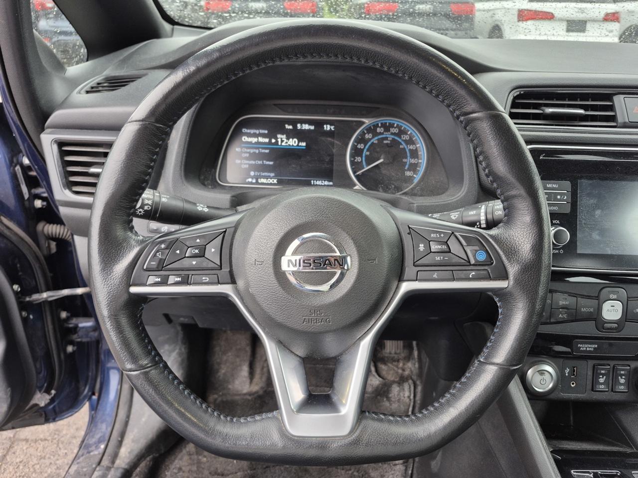 2018 Nissan Leaf SV Electric Photo