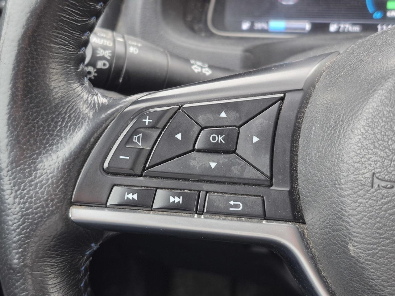 2018 Nissan Leaf SV Electric Photo
