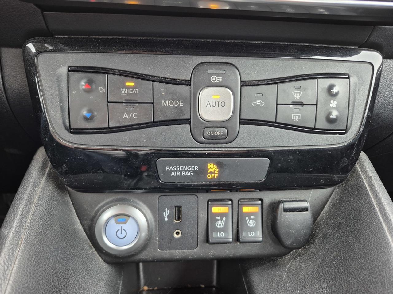2018 Nissan Leaf SV Electric Photo