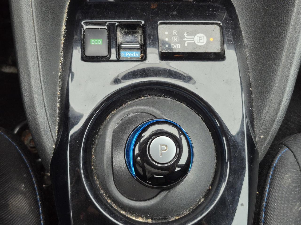 2018 Nissan Leaf SV Electric Photo
