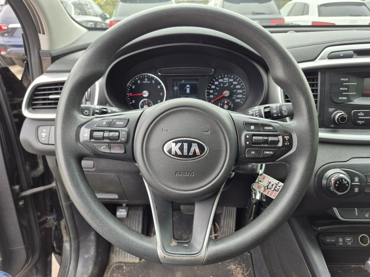 2016 Kia Sorento LX Photo