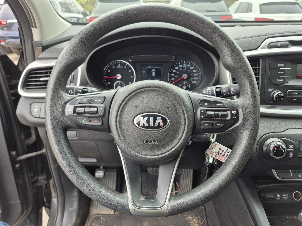 2016 Kia Sorento LX Photo