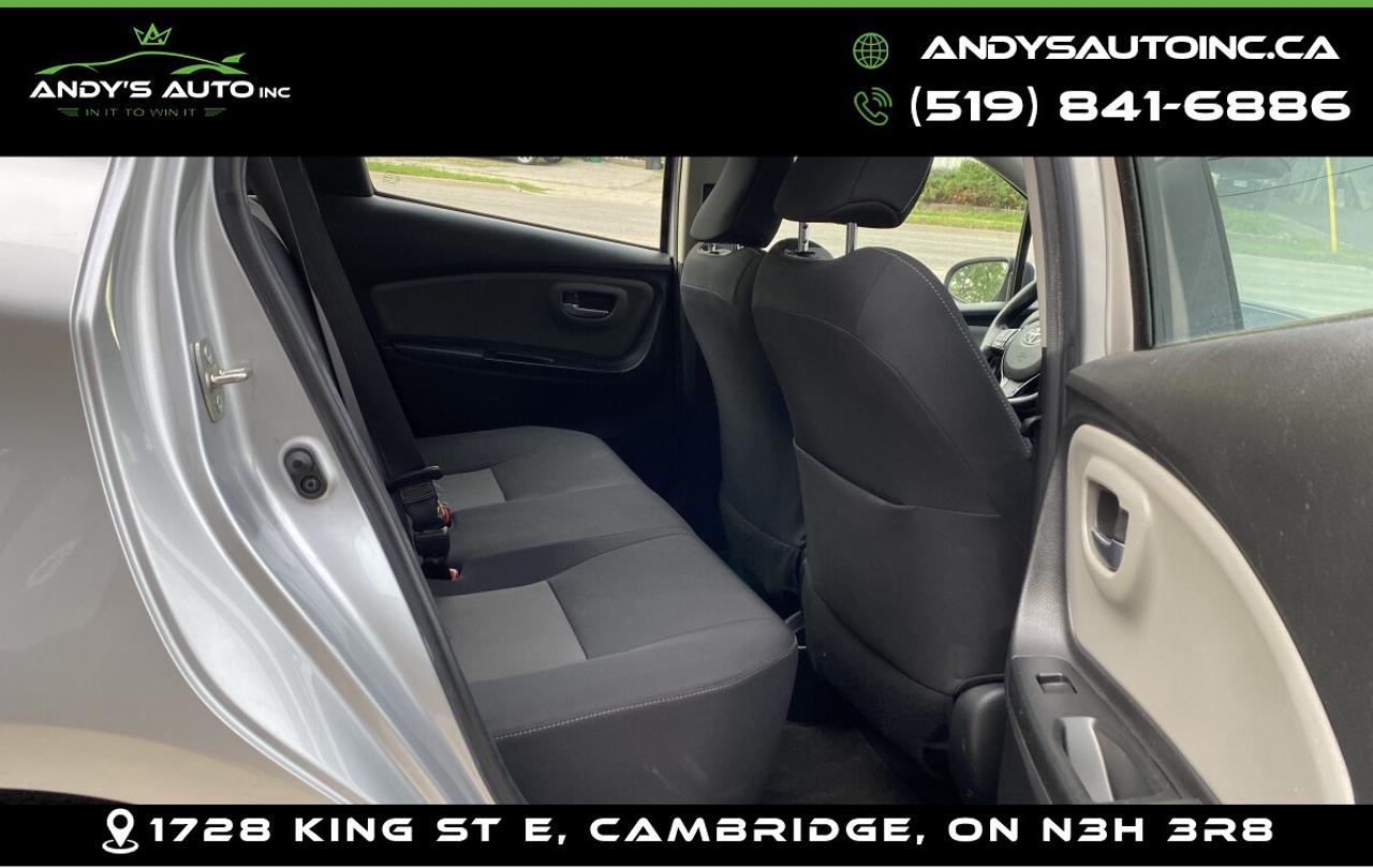 2018 Toyota Yaris LE HB ! AUTO ! HEATED SEATS ! Photo