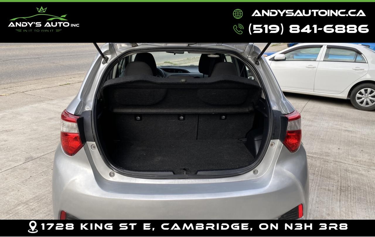 2018 Toyota Yaris LE HB ! AUTO ! HEATED SEATS ! Photo