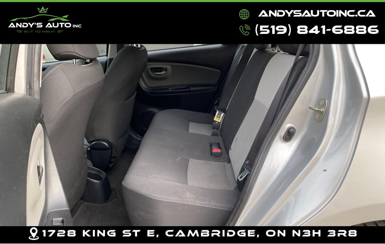 2018 Toyota Yaris LE HB ! AUTO ! HEATED SEATS ! Photo