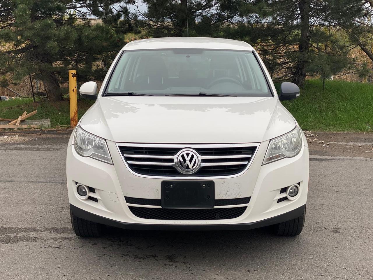2010 Volkswagen Tiguan S | NO ACCIDENT Photo