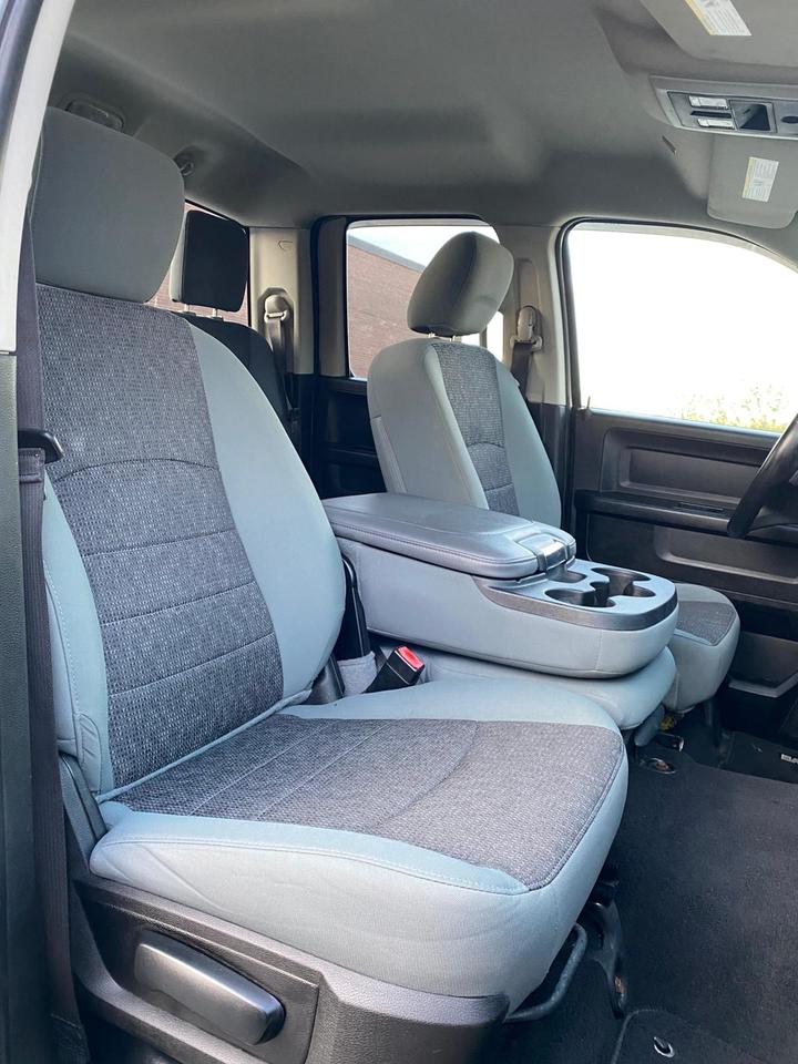 2019 RAM 1500 Classic Tradesman 4X4 Quad Cap 6’4” Box Photo