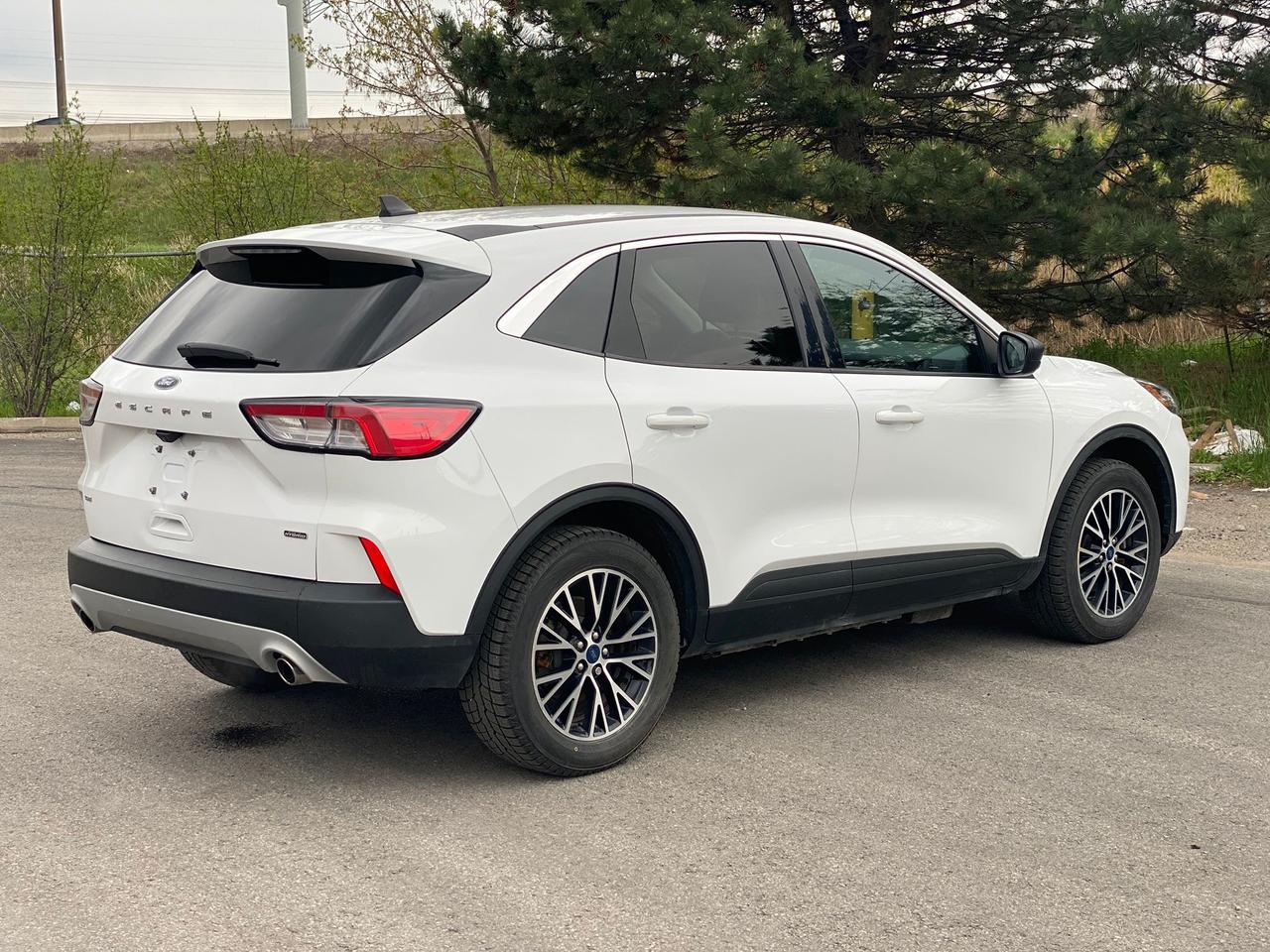 2022 Ford Escape SE Hybrid | NO ACCIDENT CLEAN CARFAX Photo