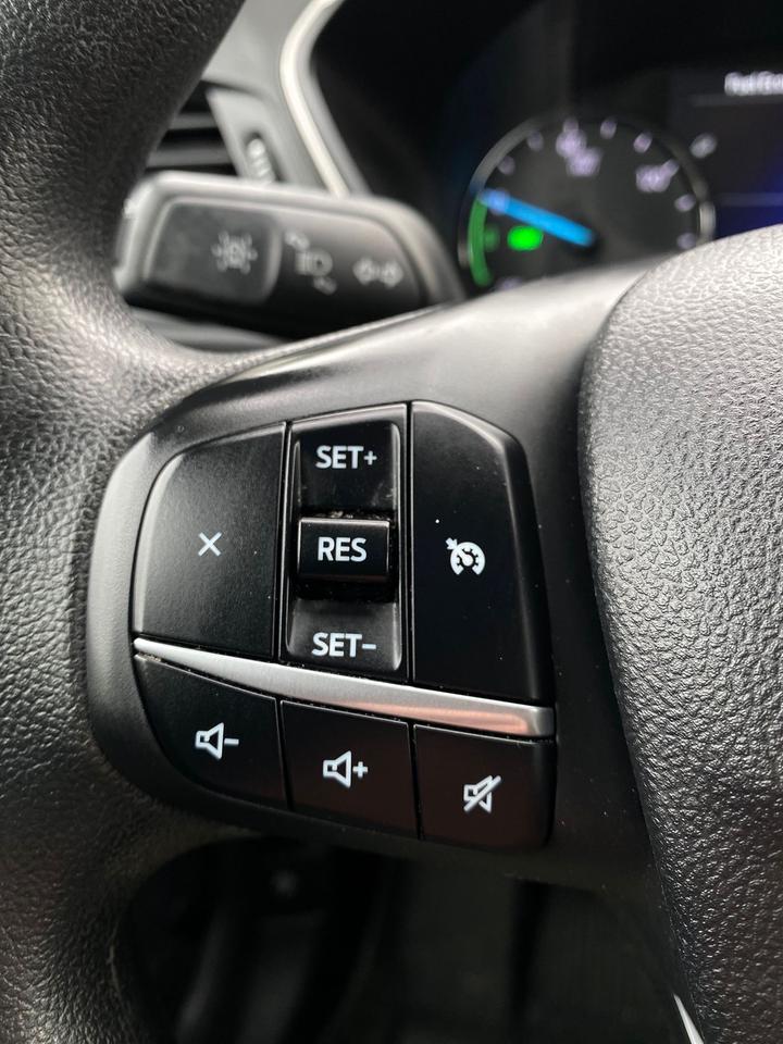 2022 Ford Escape SE Hybrid | NO ACCIDENT CLEAN CARFAX Photo