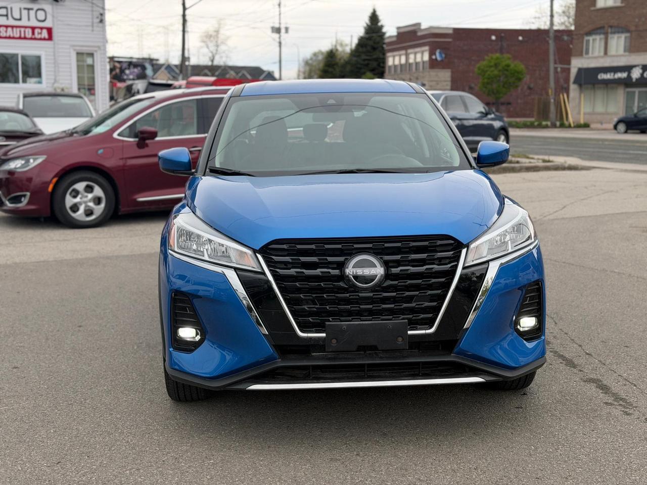 2023 Nissan Kicks S Photo