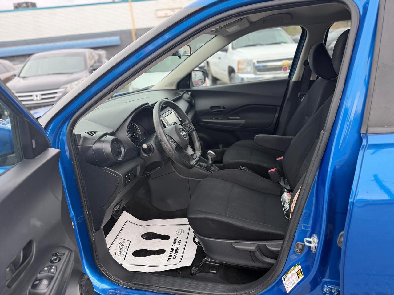 2023 Nissan Kicks S Photo