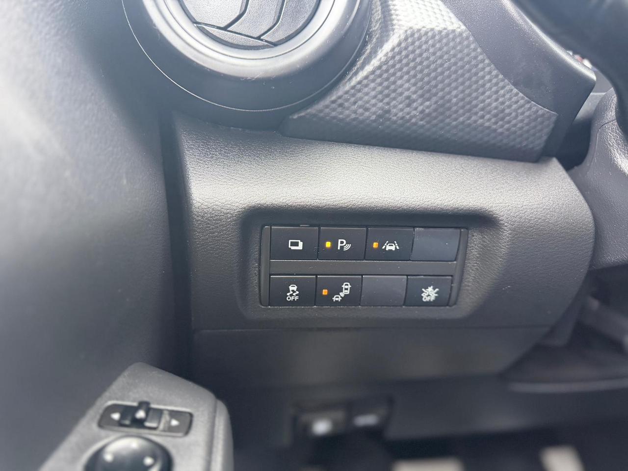 2023 Nissan Kicks S Photo