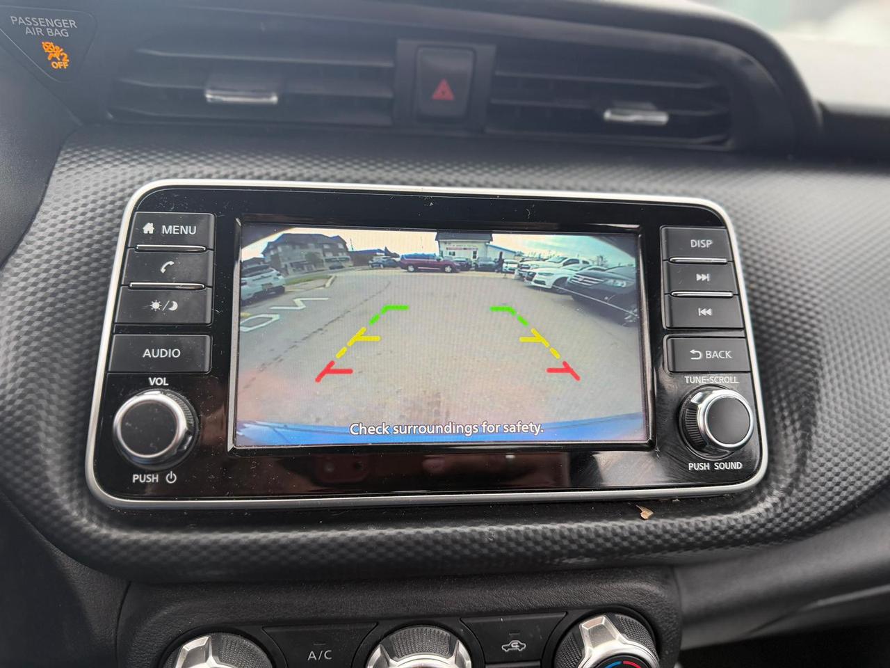 2023 Nissan Kicks S Photo