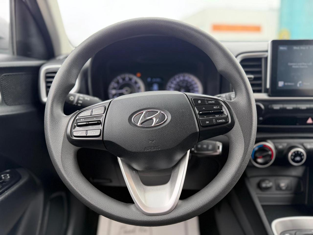 2020 Hyundai Venue SE Photo