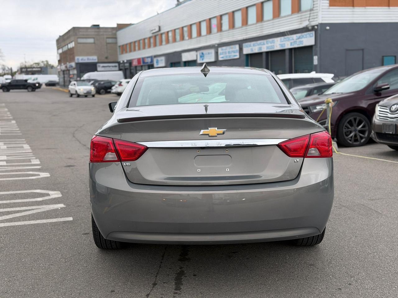 2018 Chevrolet Impala LT Photo