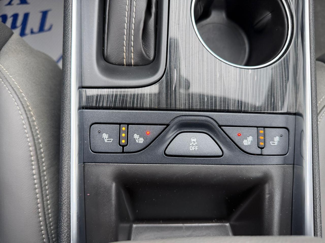 2018 Chevrolet Impala LT Photo