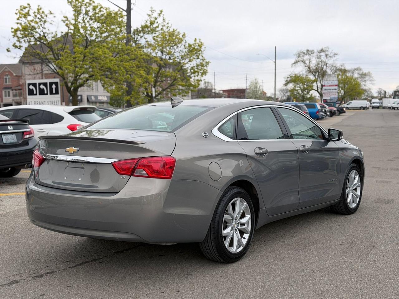 2018 Chevrolet Impala LT Photo