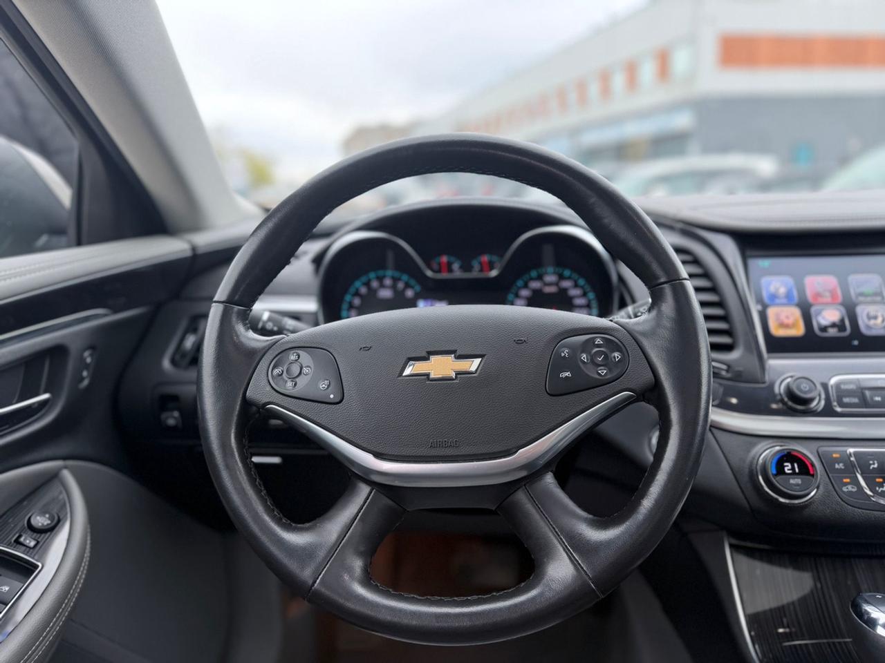 2018 Chevrolet Impala LT Photo
