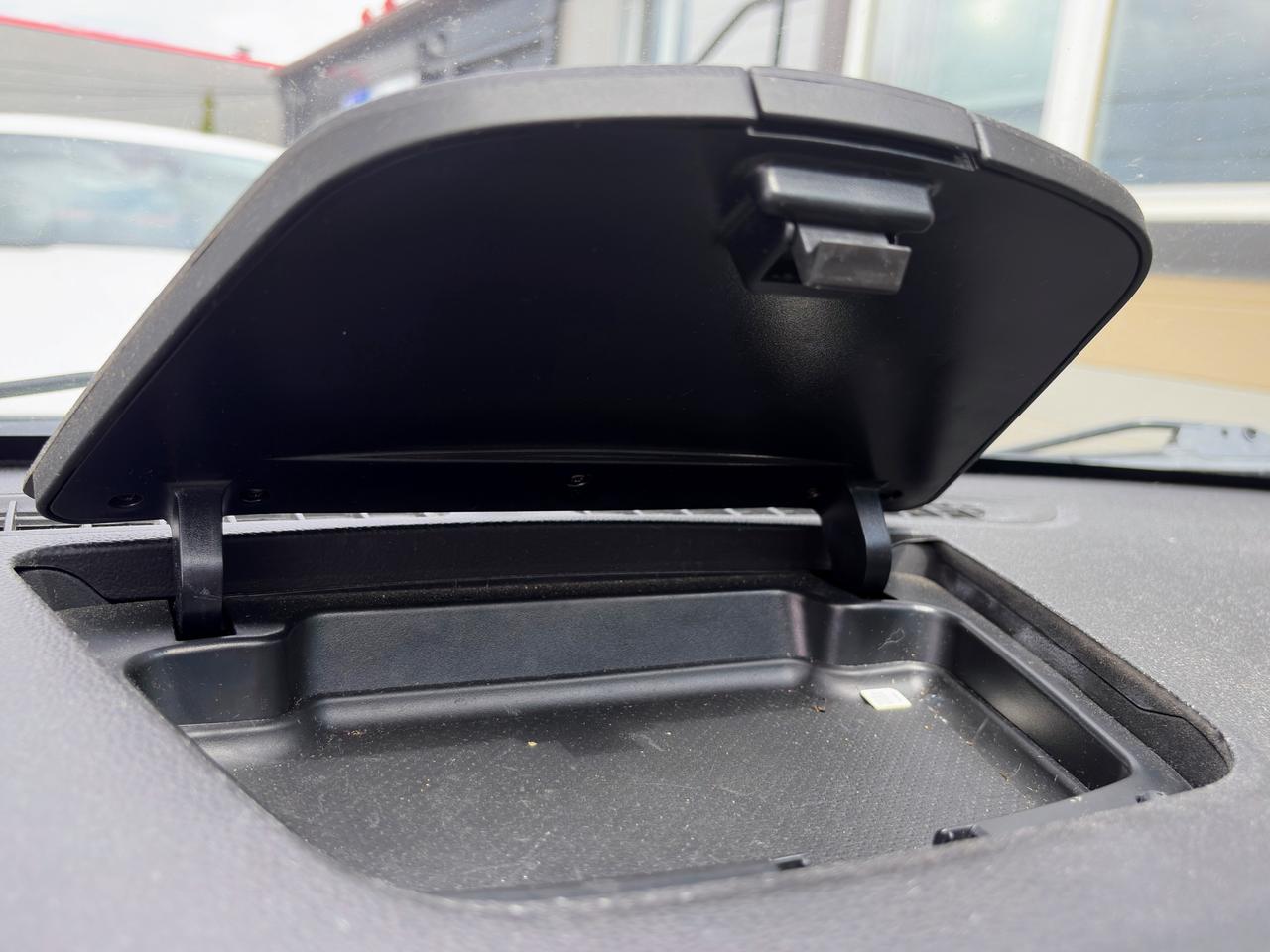 2014 Chevrolet Cruze 2LT Photo