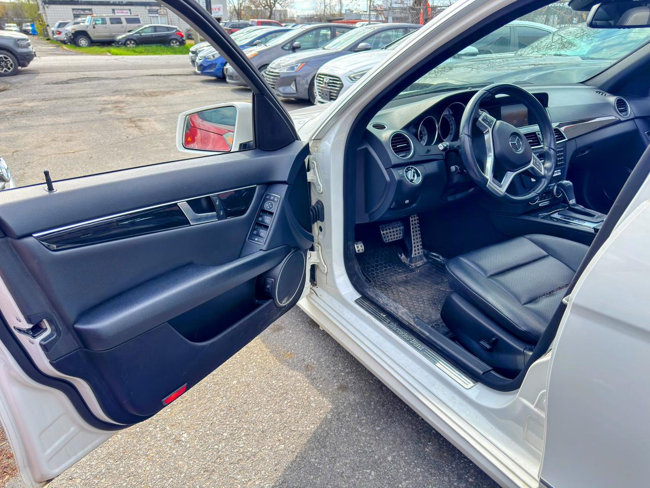 2014 Mercedes-Benz C-Class C300 Sport Photo