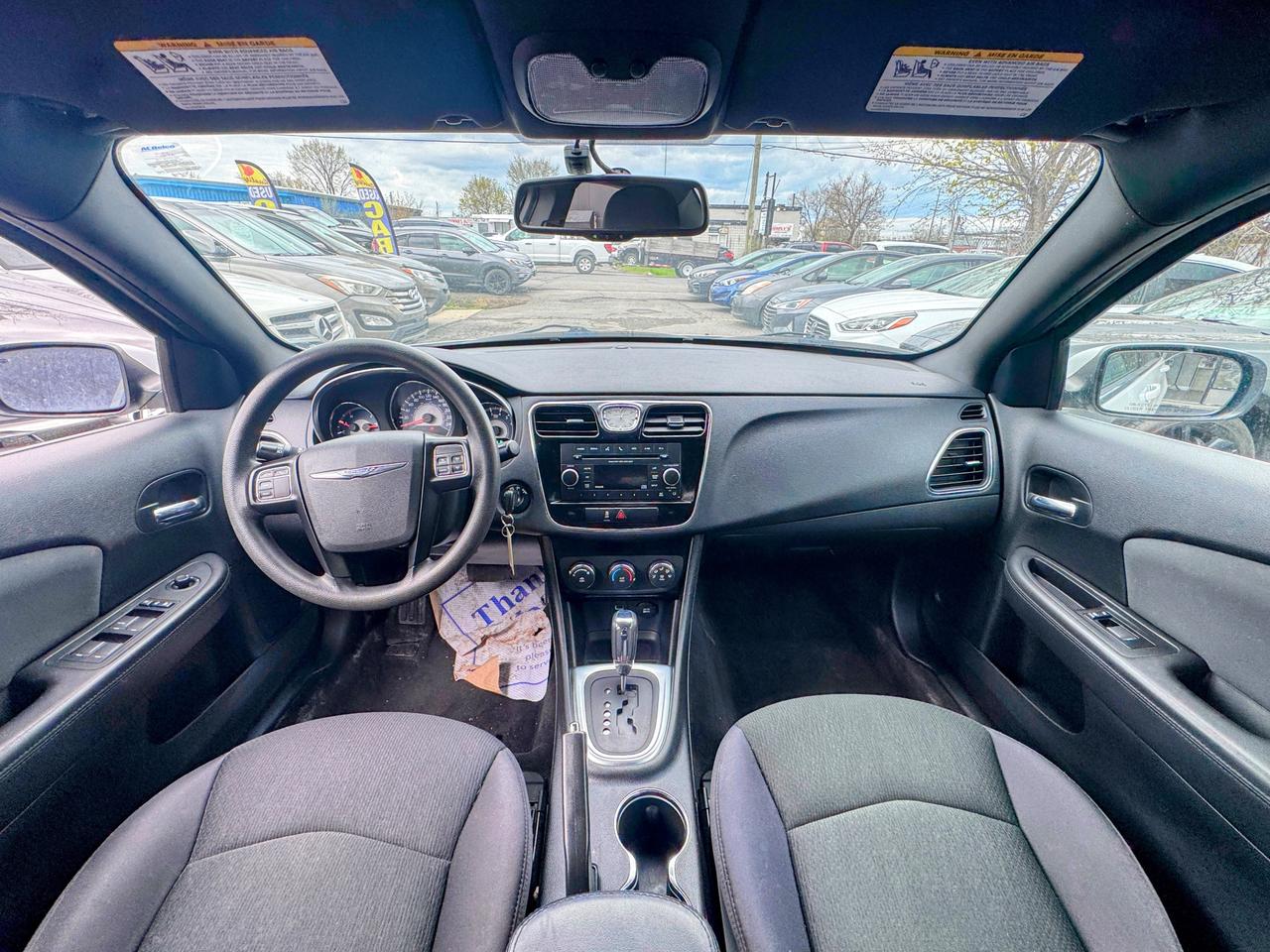 2012 Chrysler 200 LX Photo