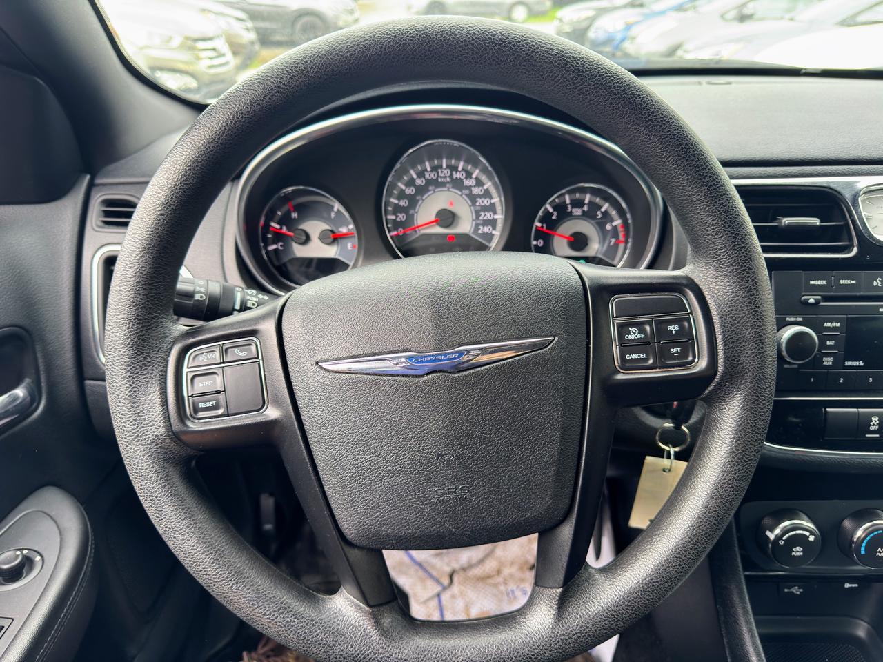 2012 Chrysler 200 LX Photo