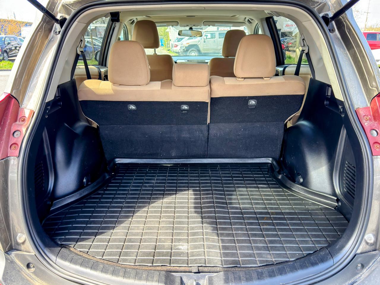 2013 Toyota RAV4 XLE Photo