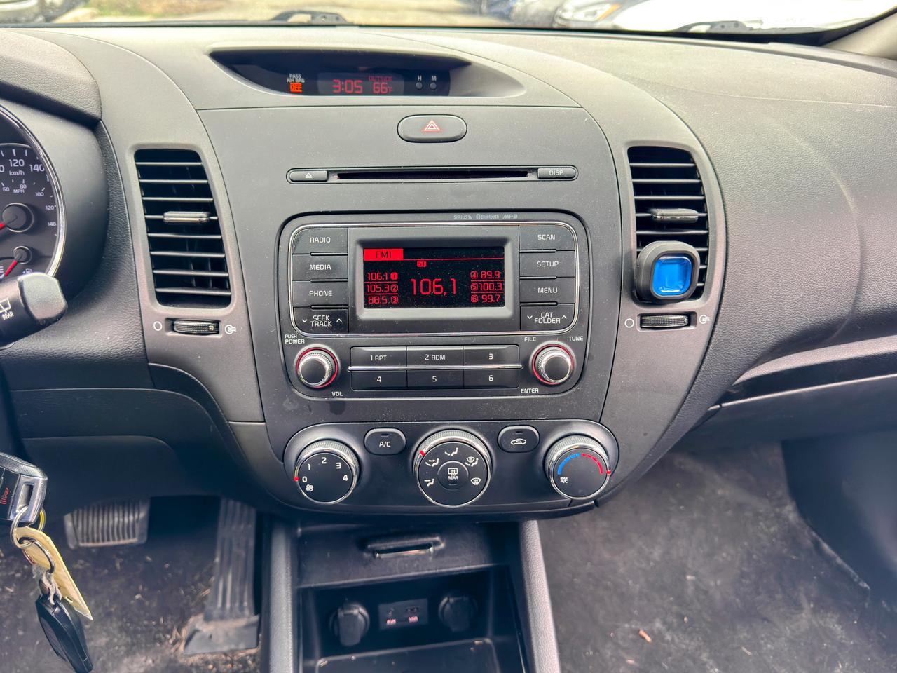 2015 Kia Forte LX Photo