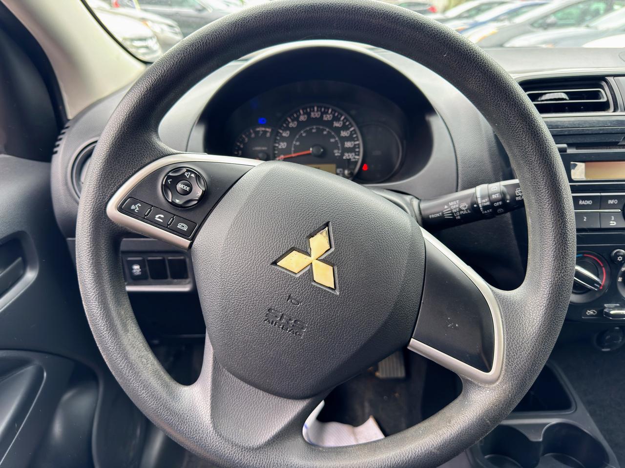 2017 Mitsubishi Mirage ES Photo