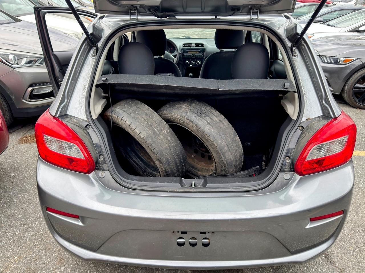 2017 Mitsubishi Mirage ES Photo