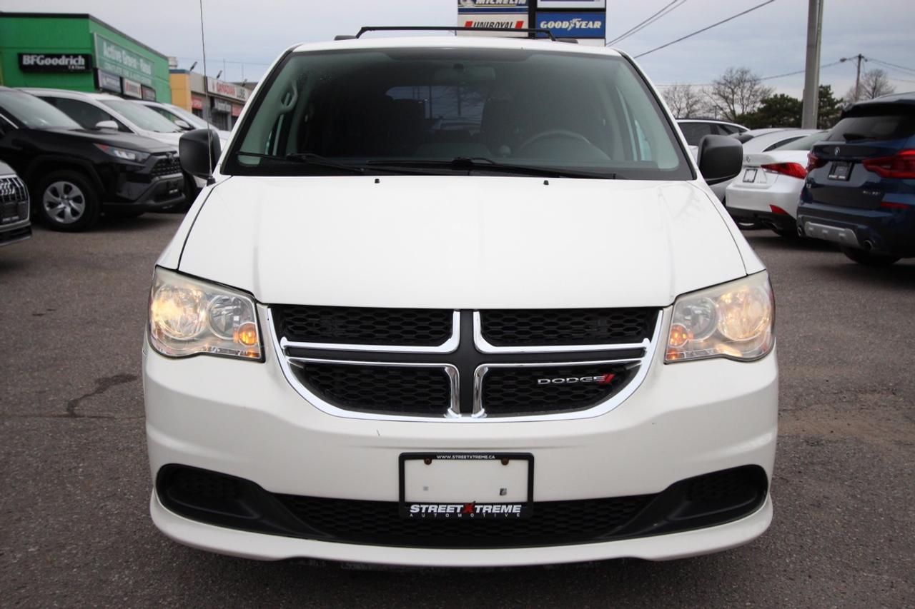 2012 Dodge Grand Caravan SE Photo2