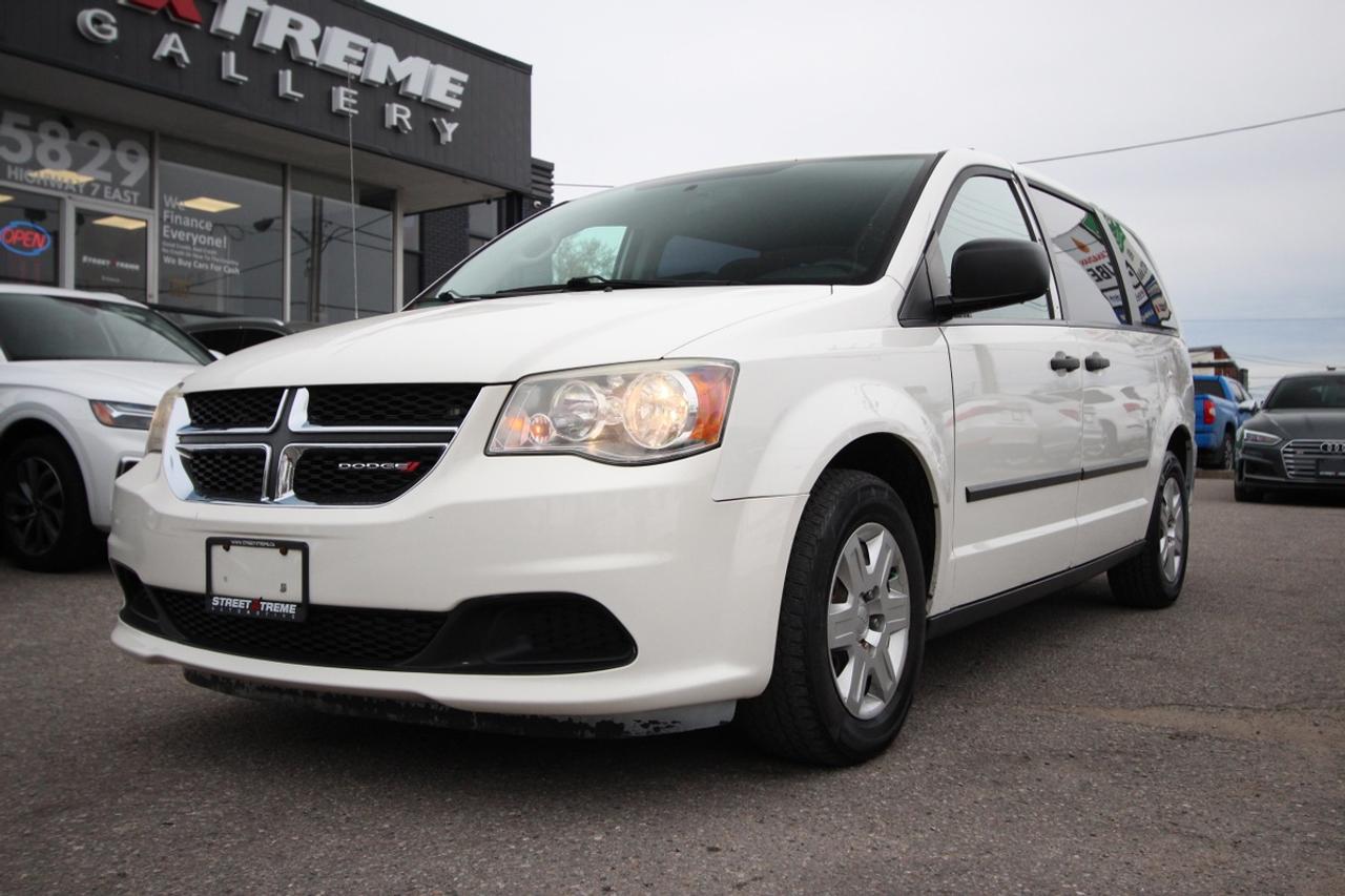 2012 Dodge Grand Caravan SE Photo