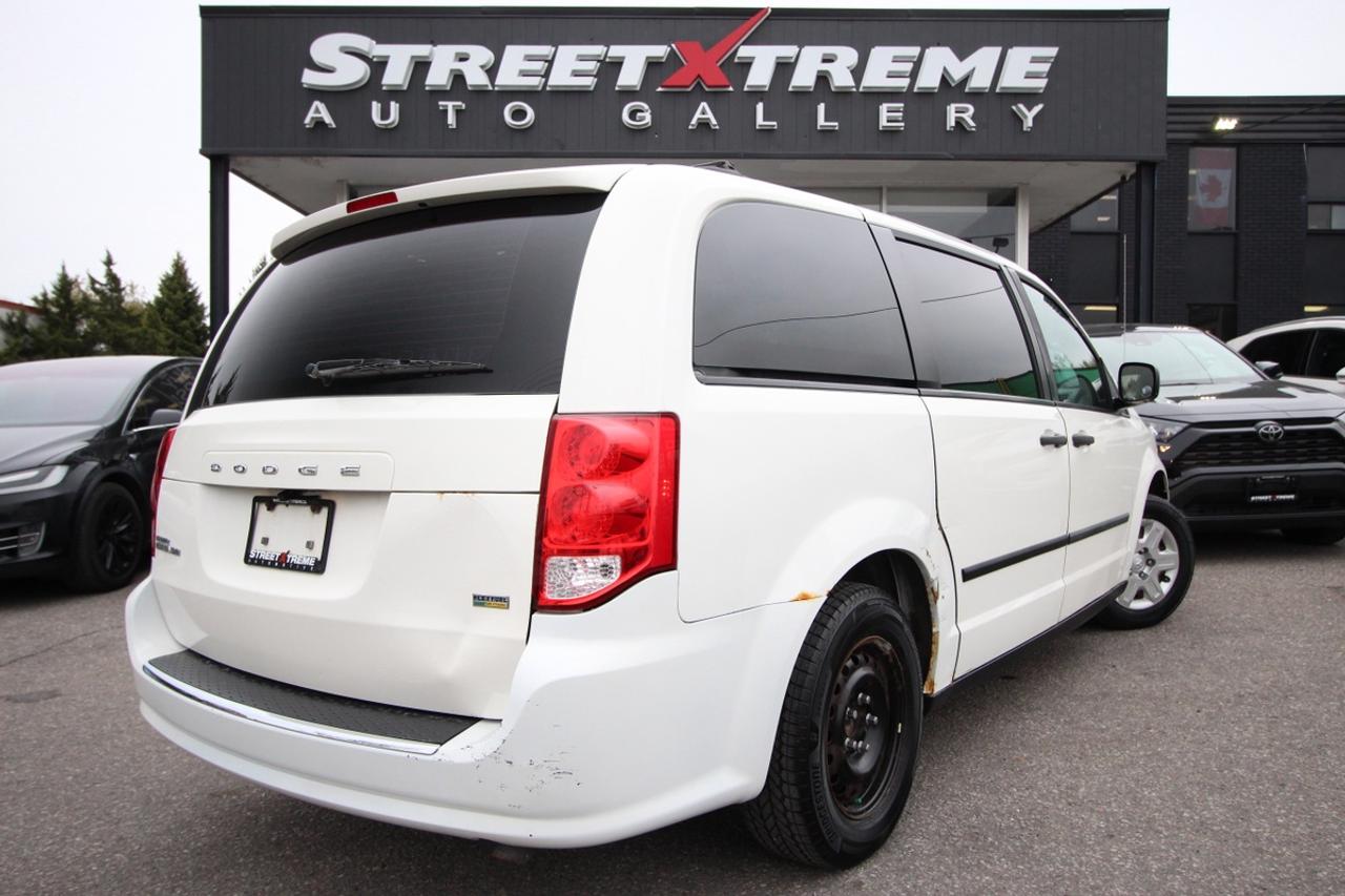 2012 Dodge Grand Caravan SE Photo