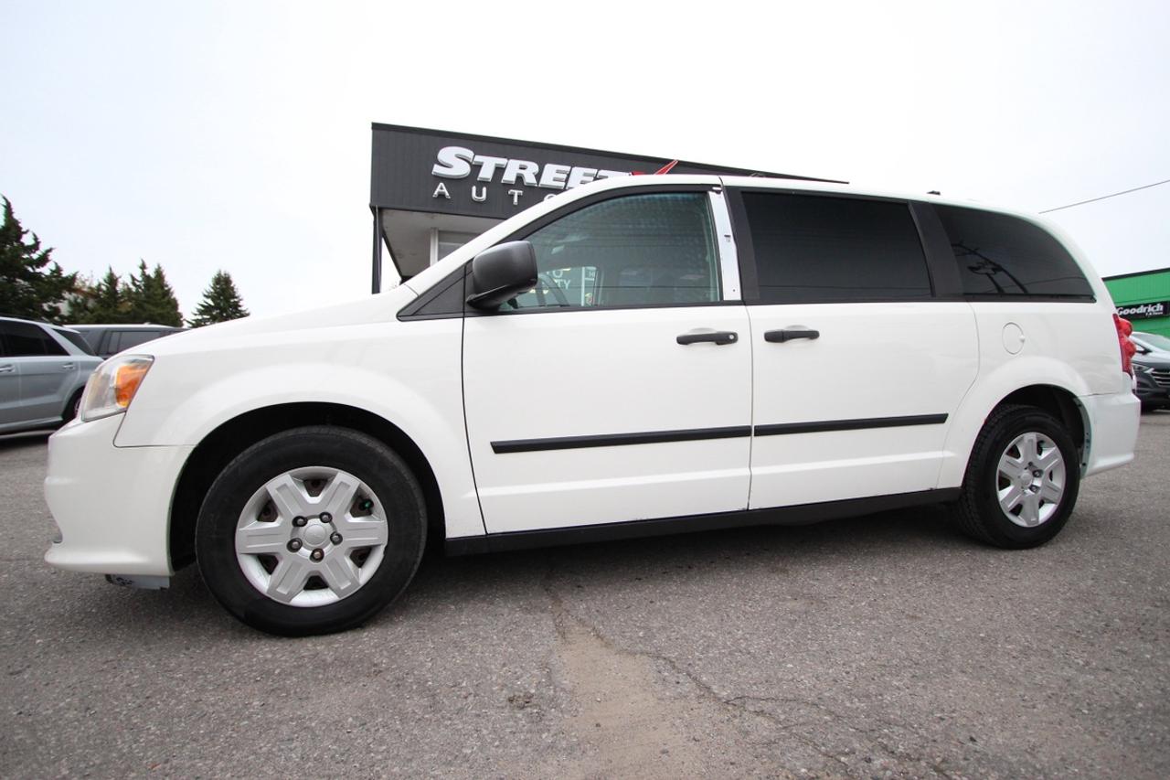 2012 Dodge Grand Caravan SE Photo