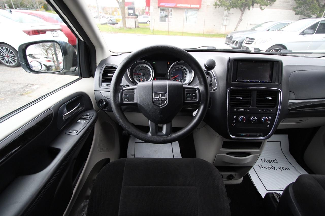 2012 Dodge Grand Caravan SE Photo