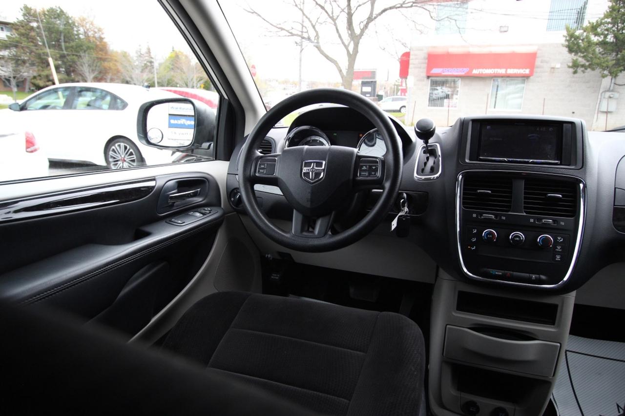 2012 Dodge Grand Caravan SE Photo