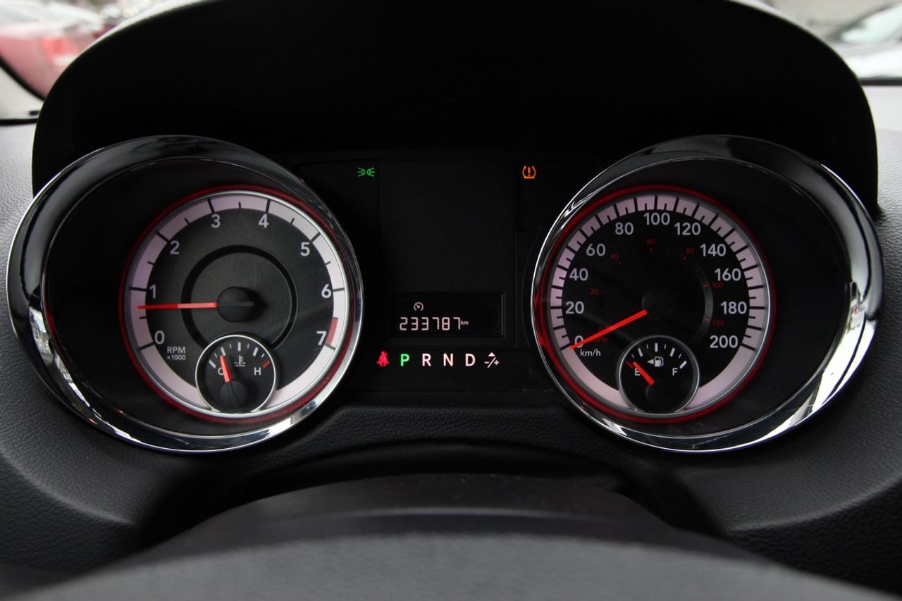 2012 Dodge Grand Caravan SE Photo