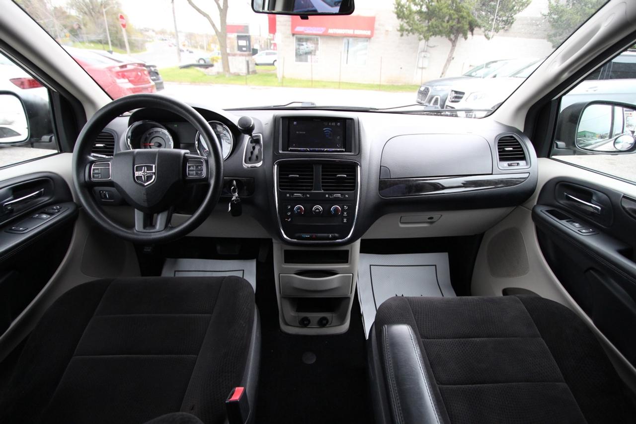 2012 Dodge Grand Caravan SE Photo