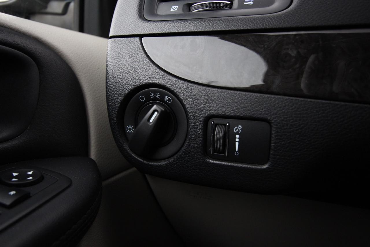 2012 Dodge Grand Caravan SE Photo