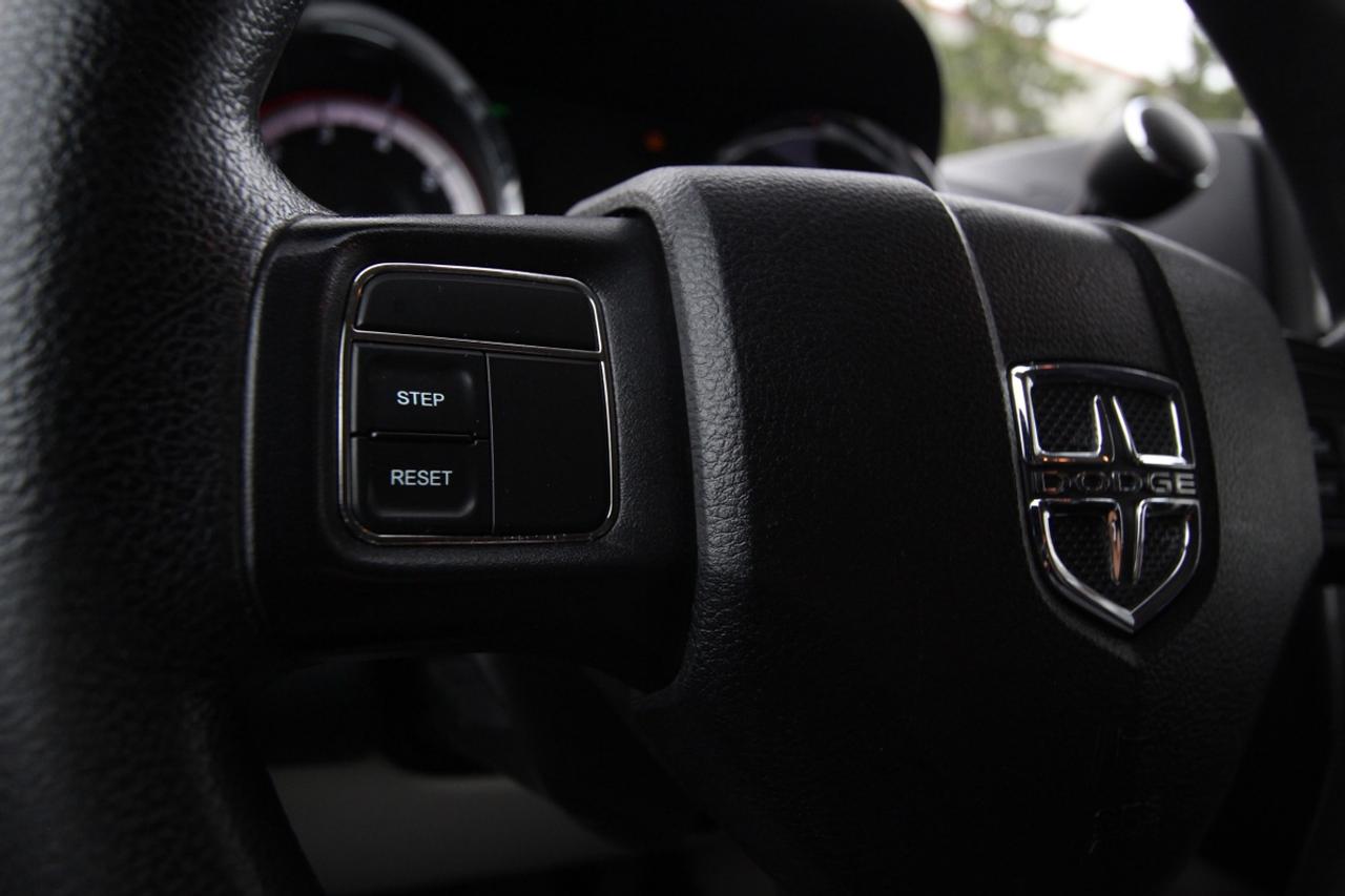 2012 Dodge Grand Caravan SE Photo
