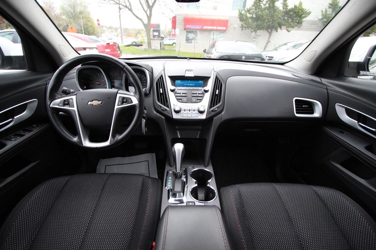 2011 Chevrolet Equinox 1LT Photo