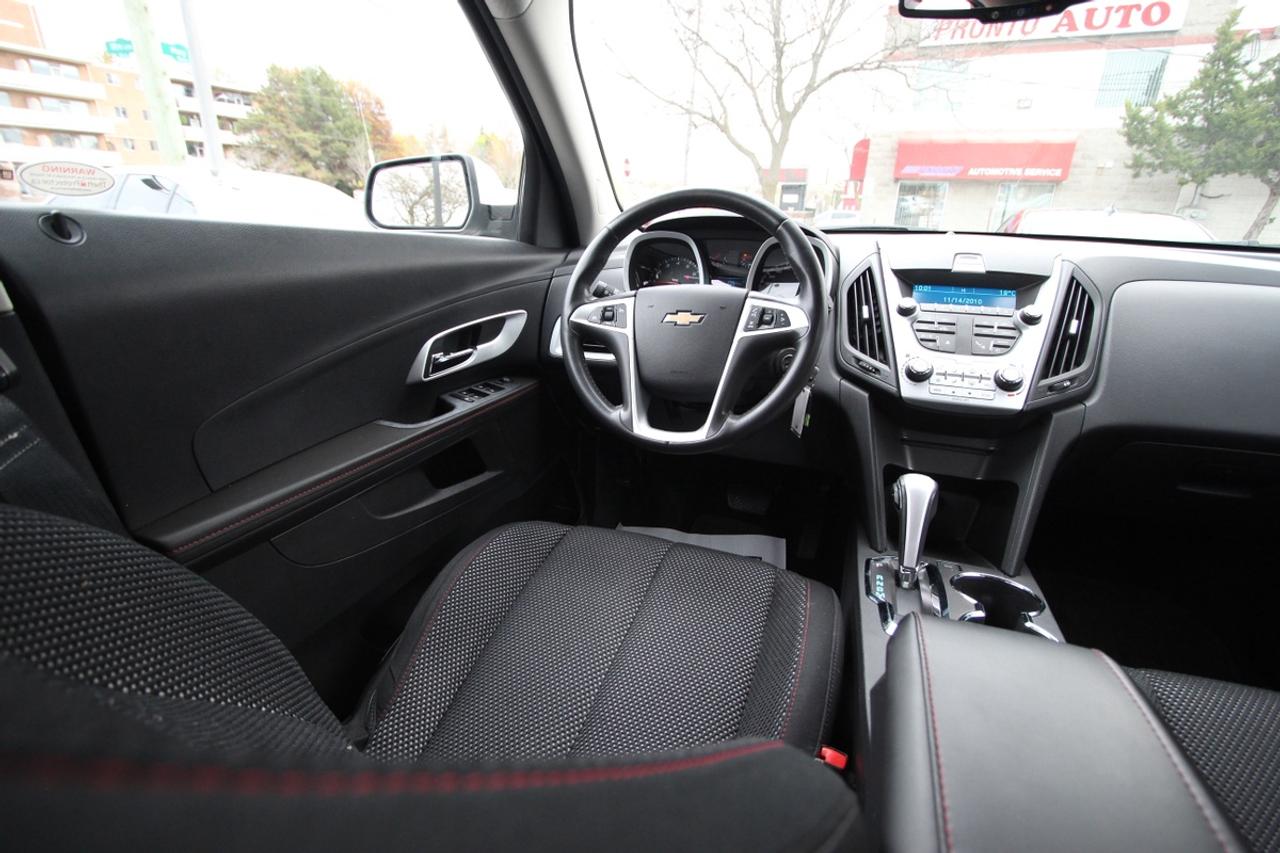 2011 Chevrolet Equinox 1LT Photo