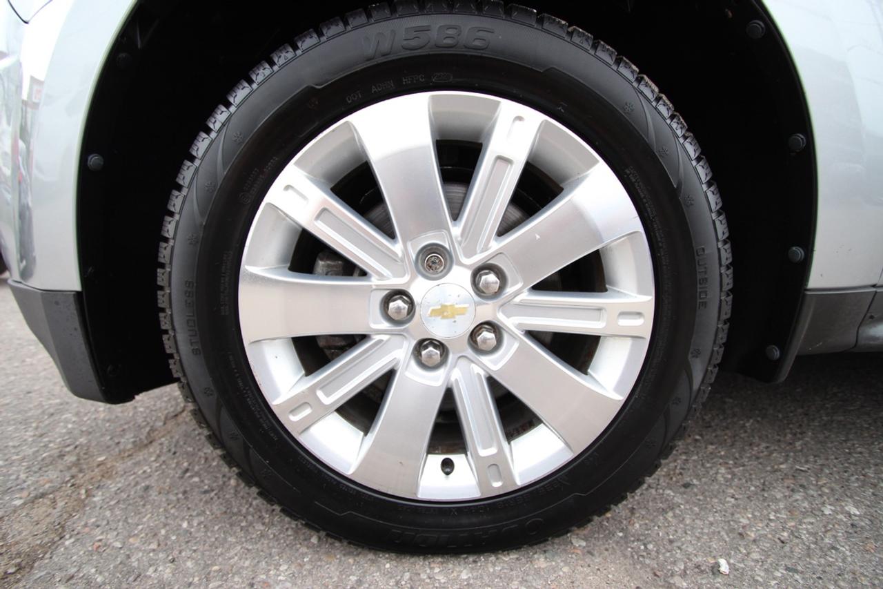 2011 Chevrolet Equinox 1LT Photo