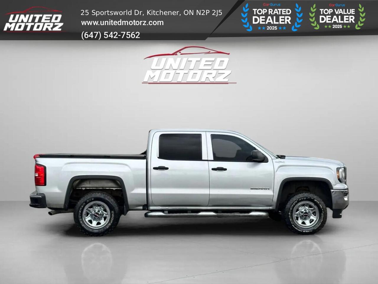2017 GMC Sierra 1500 Crew Cab~NO ACCIDENTS~ 15 SERVICE RECO Photo3